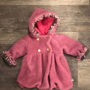 Adorable girls coat!